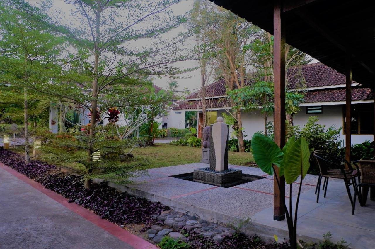 בניוואנגי Hotel Minak Jinggo מראה חיצוני תמונה